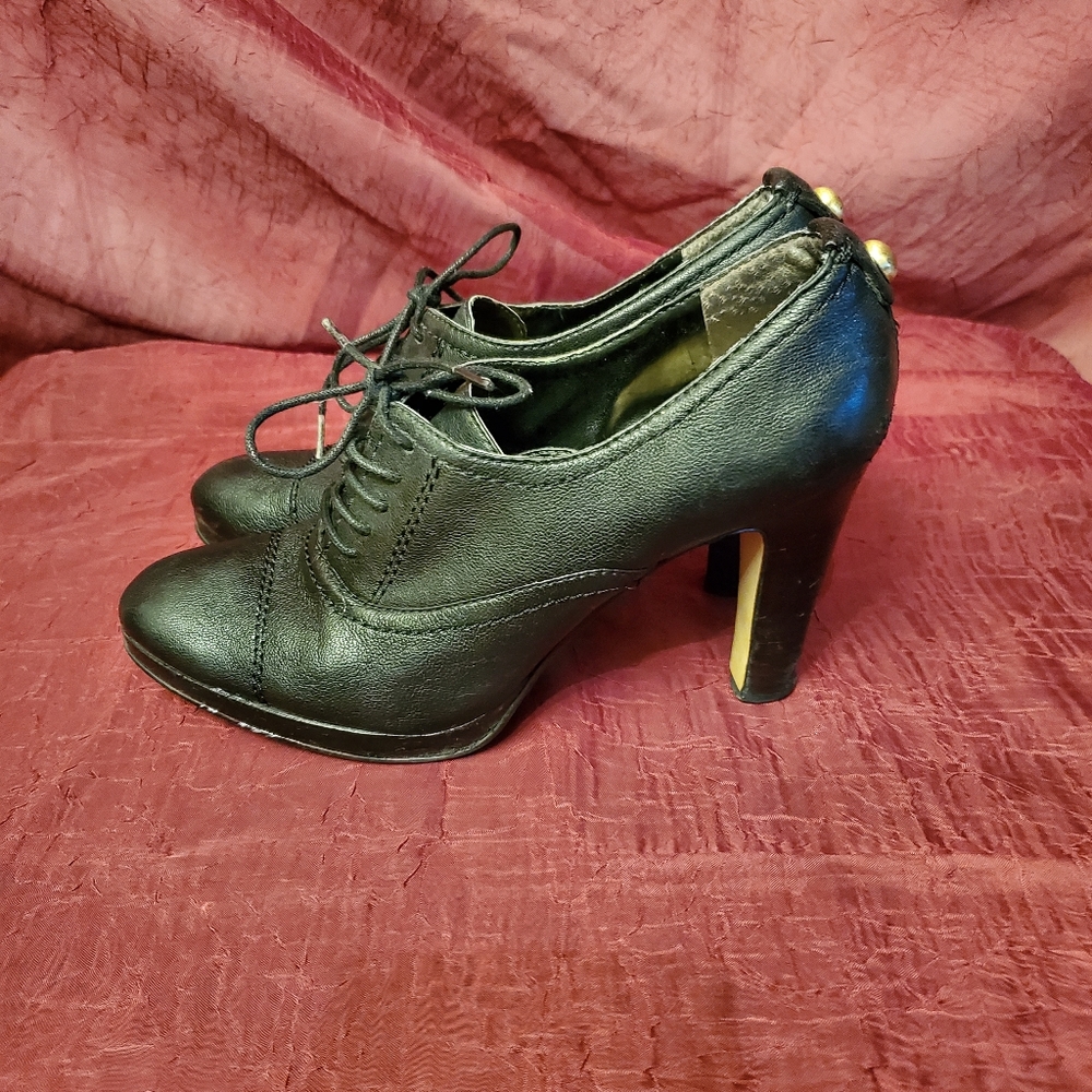 Nine West - Lace Up Pumps